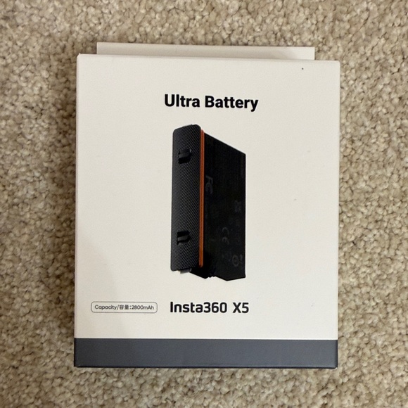 Insta 360 Accessory Kit - Picture 5 of 6